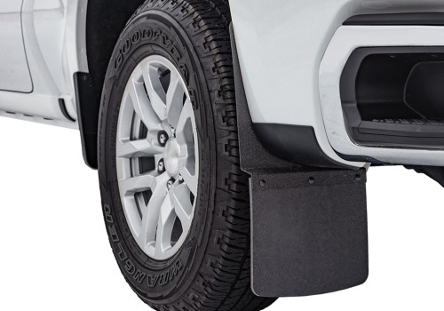 A Comprehensive Look at Splash Guards and Mud Flaps for Your Car